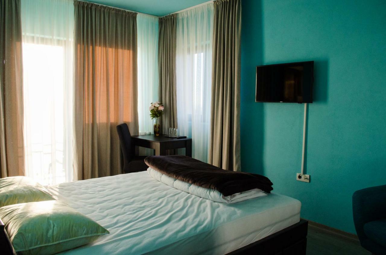 Panoramic Hotel Baia Sprie Bagian luar foto